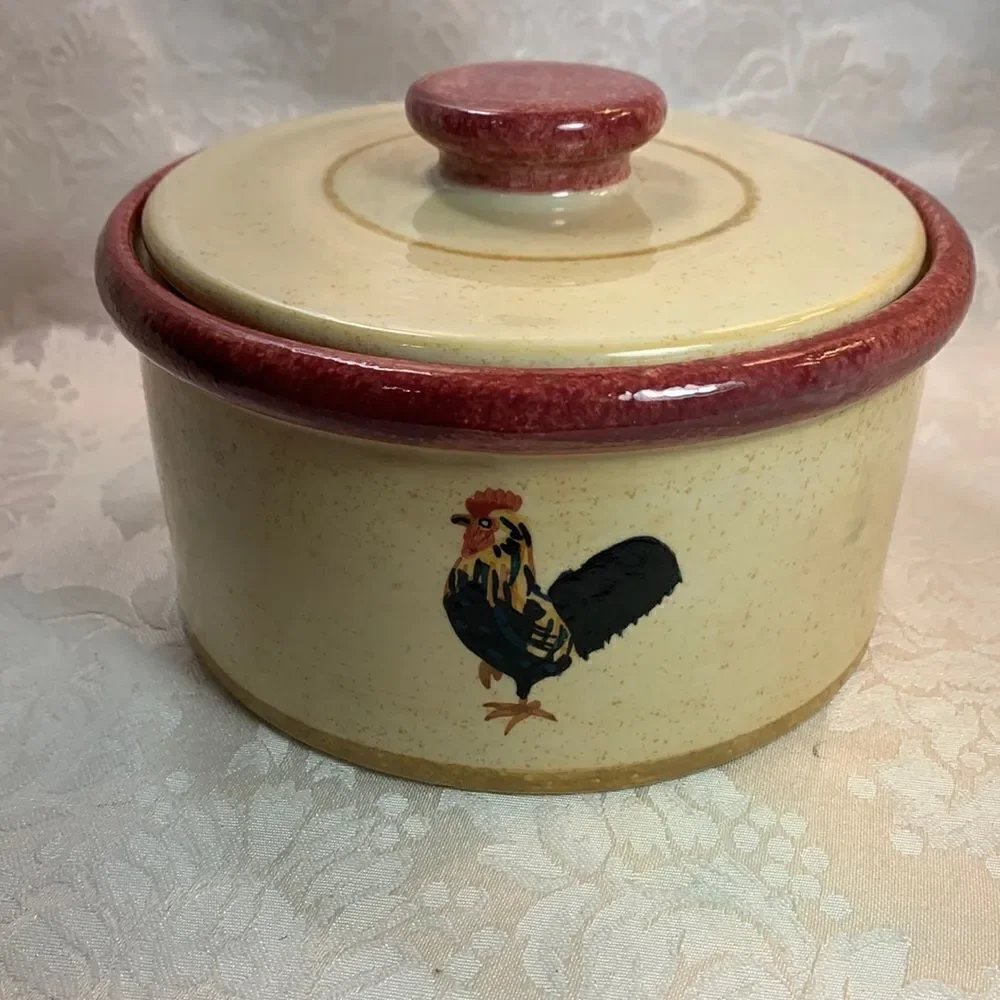 Rooster Hen 1 Quart Strawberry Farm House County Kitchen Food Storage Canister